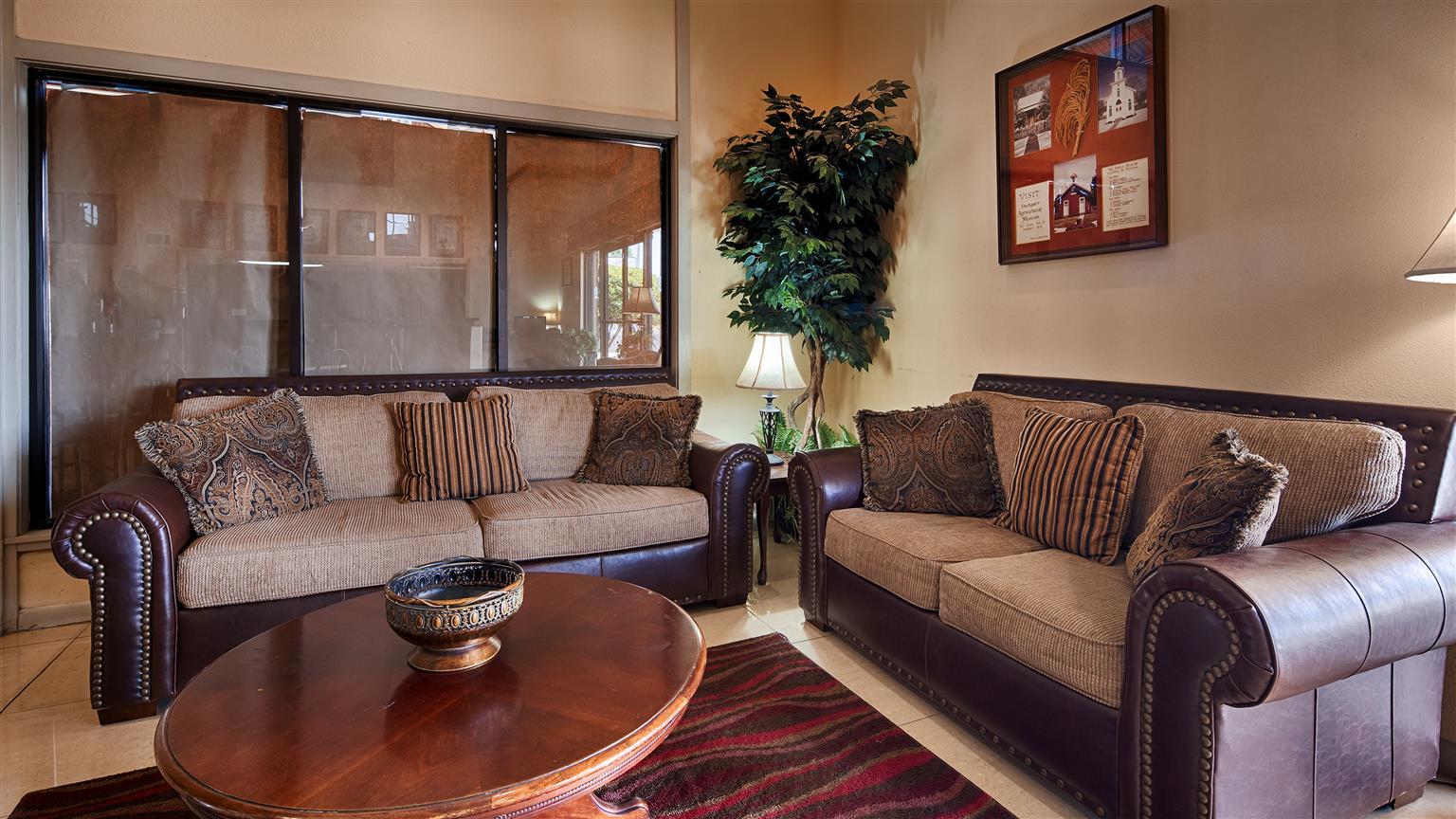 Quality Inn And Suites Stuttgart Interior photo